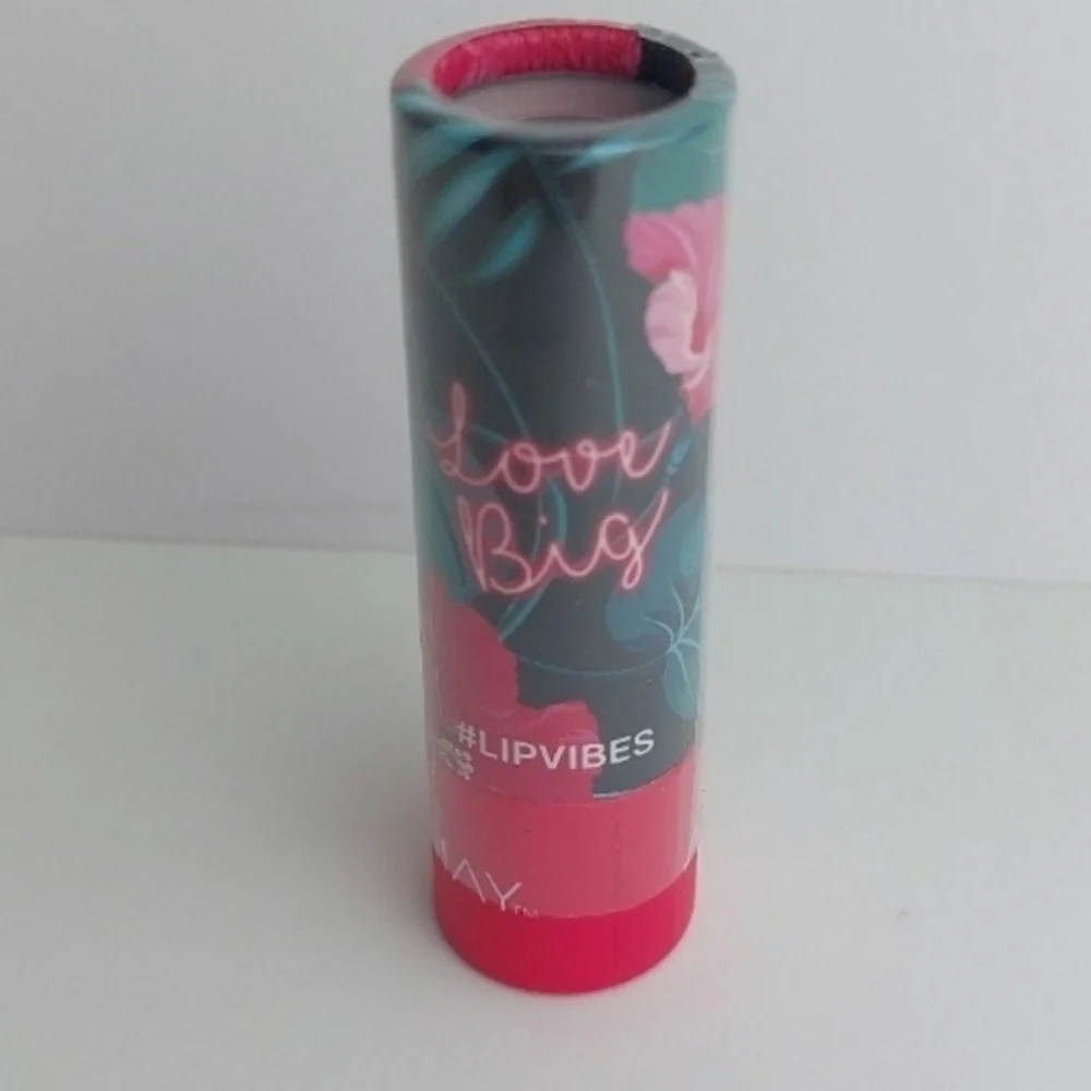 Almay Lip vibes Lipstick Love big pink‎